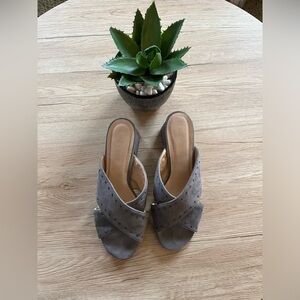 Chase & Chloe Gray Studded Sandals